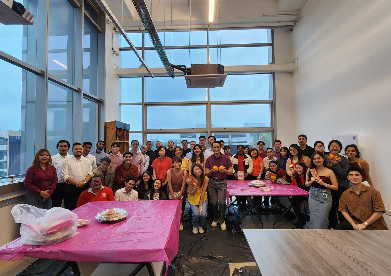 The_People_of_Wine_Connection_Desktop